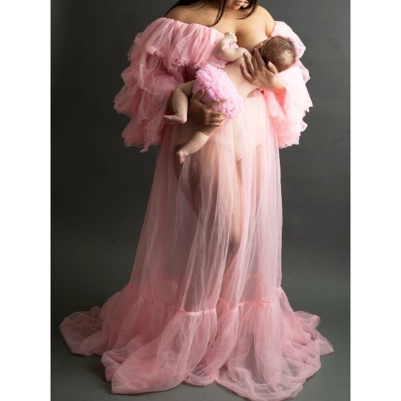 Dresses & Skirts - Pink tulle dress